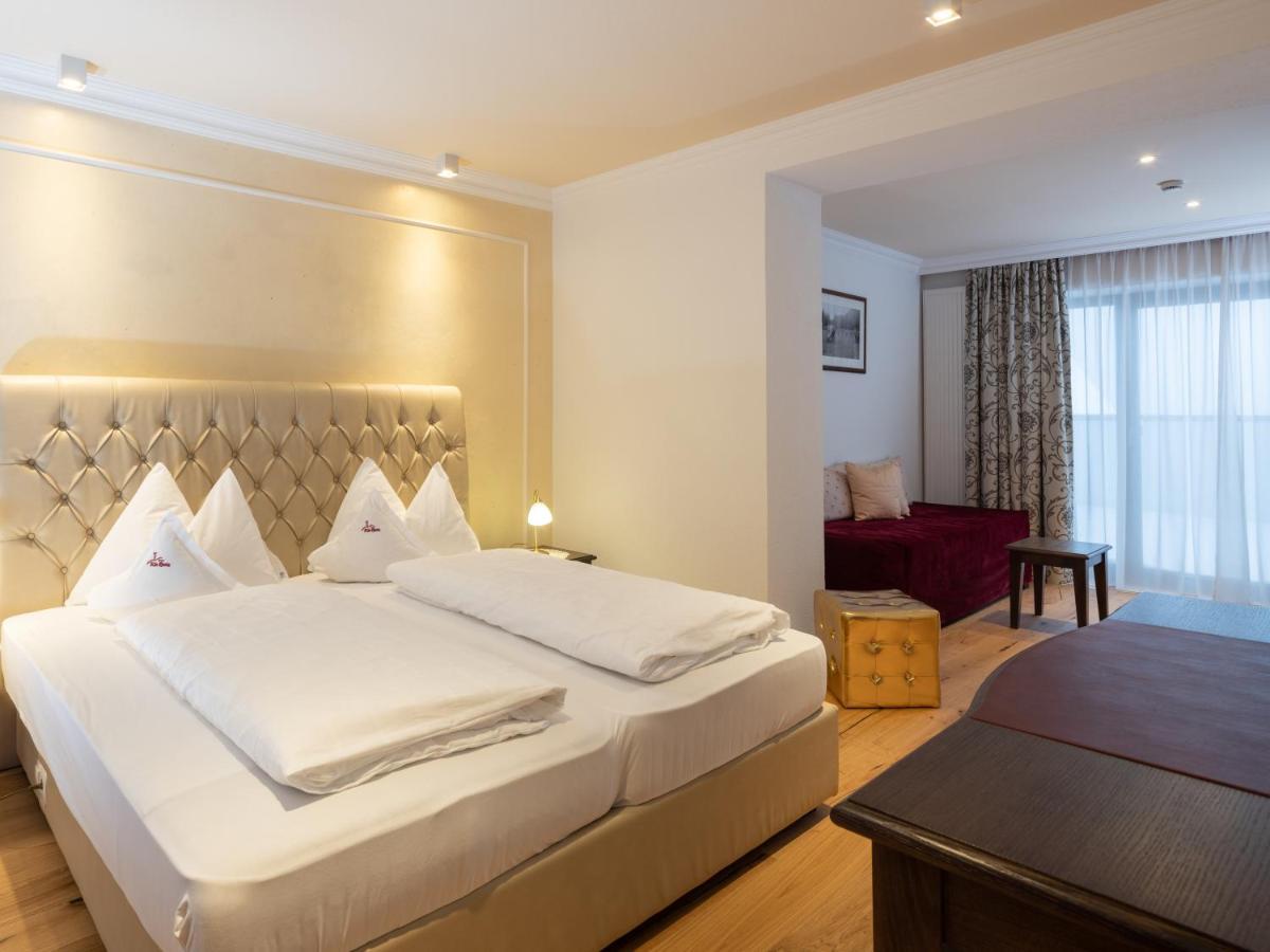 Historic Hotel Alte Goste Valdaora Esterno foto