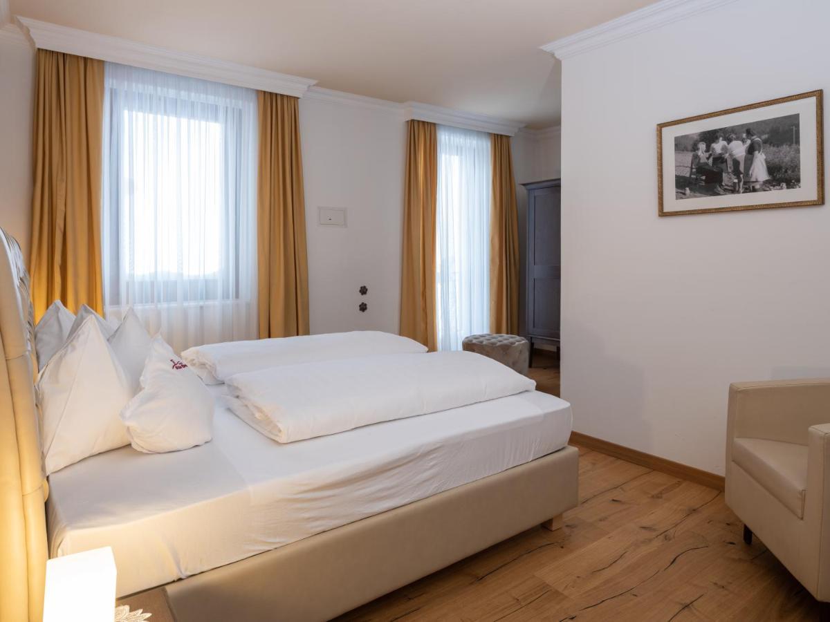 Historic Hotel Alte Goste Valdaora Esterno foto