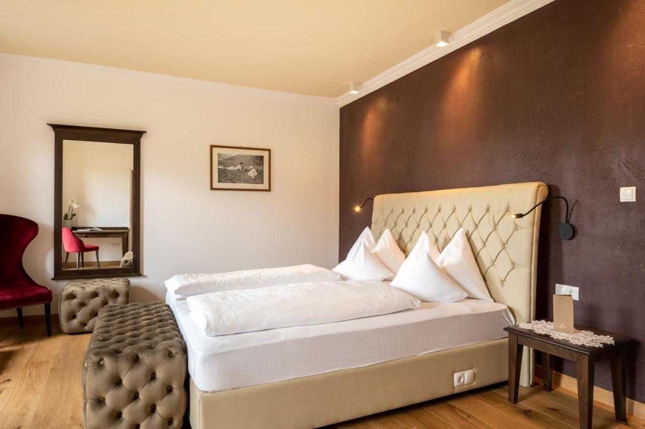 Historic Hotel Alte Goste Valdaora Esterno foto